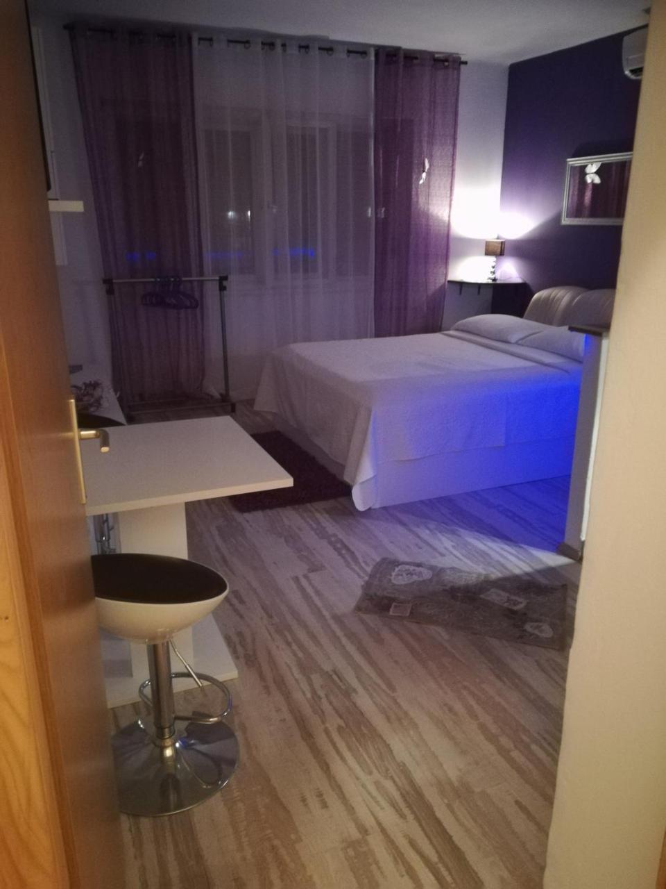 Rooms And Apartment Stambuk Split Eksteriør billede
